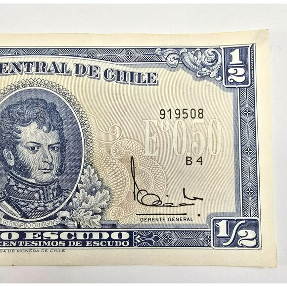 Vintage Chilean Banco Central De Chile 1/2 Escudo Banknotes Sequential Set LI642 - Picture 5 of 10